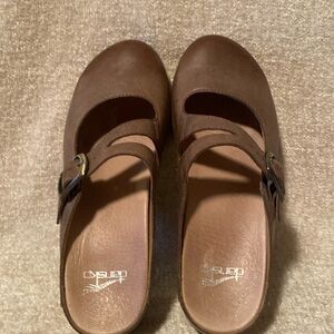Dansko size 37 clog